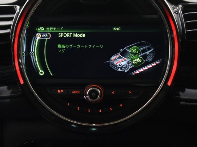 BMW MINI COOPER SD C 2017 Image 31