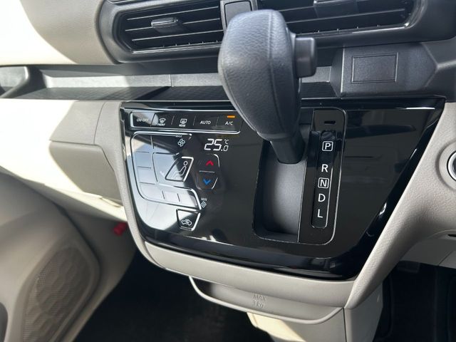 NISSAN ROOX 2024 Image 31