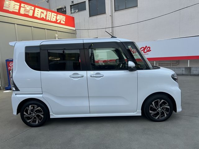 DAIHATSU TANTO CUSTOM 2021 Image 31