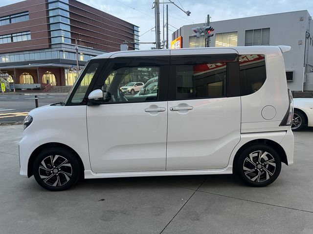 DAIHATSU TANTO CUSTOM 2021 Image 31