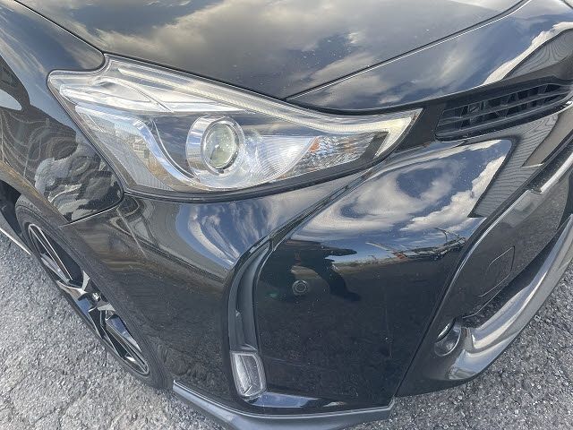 TOYOTA PRIUS ALPHA 2015 Image 31