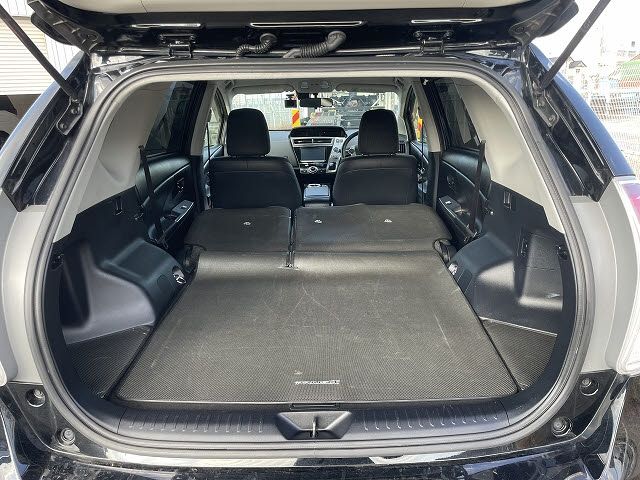 TOYOTA PRIUS ALPHA 2015 Image 31