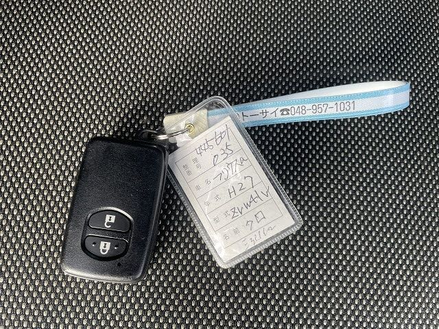 TOYOTA PRIUS ALPHA 2015 Image 31