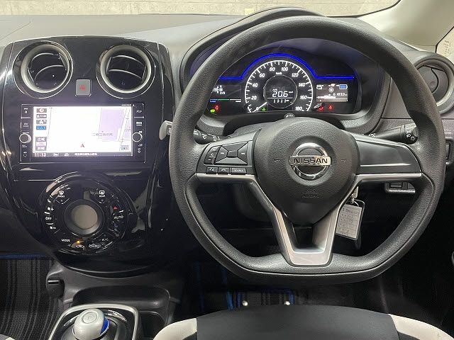 NISSAN NOTE 2017 Image 31