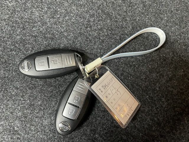 NISSAN NOTE 2017 Image 31