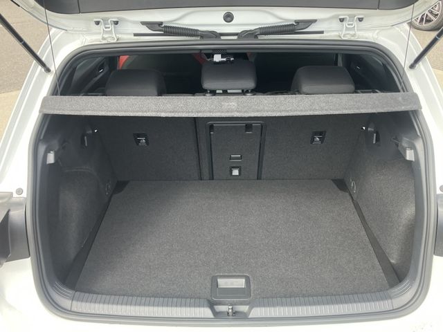 VOLKSWAGEN GOLF GTI 2022 Image 31