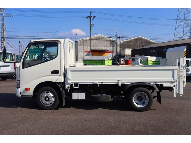 HINO DUTRO 2022 Image 31