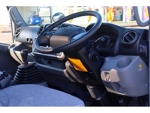 HINO DUTRO 2022 Image 31