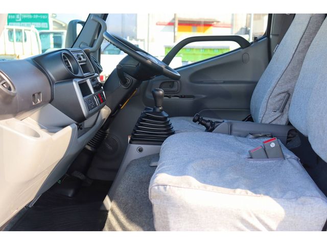 HINO DUTRO 2022 Image 31