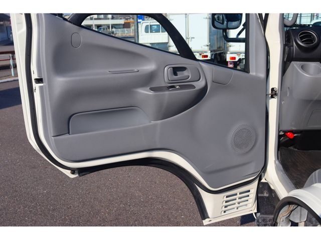 HINO DUTRO 2022 Image 31