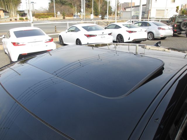 TOYOTA LEXUS ES300H 2019 Image 31