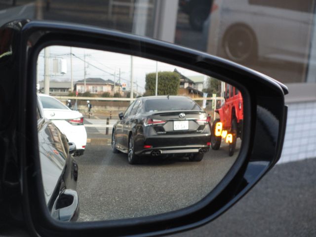 TOYOTA LEXUS ES300H 2019 Image 31