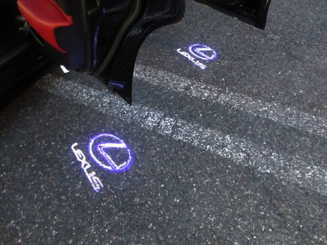 TOYOTA LEXUS ES300H 2019 Image 31