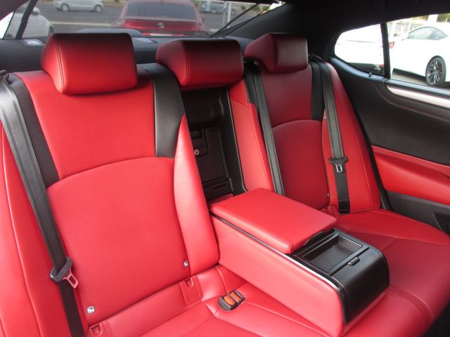 TOYOTA LEXUS ES300H 2019 Image 31