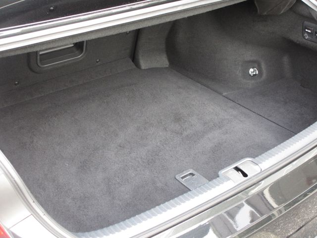 TOYOTA LEXUS ES300H 2019 Image 31