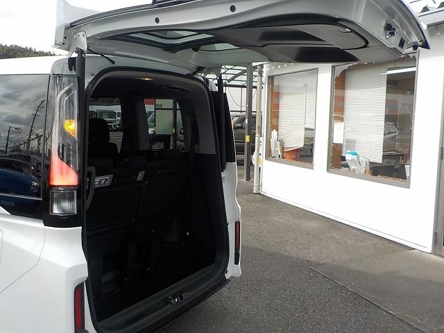 HONDA STEPWAGON SPADA HYBR 2020 Image 31