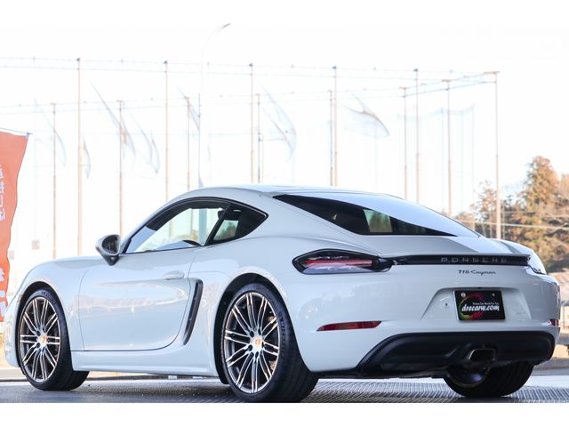PORSCHE 718CAYMAN 2018 Image 31