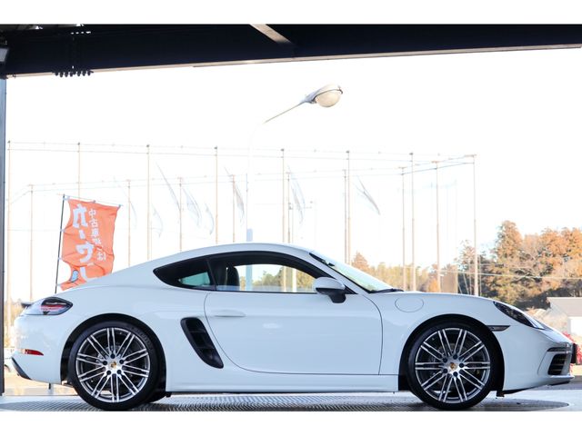 PORSCHE 718CAYMAN 2018 Image 31