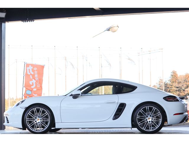 PORSCHE 718CAYMAN 2018 Image 31