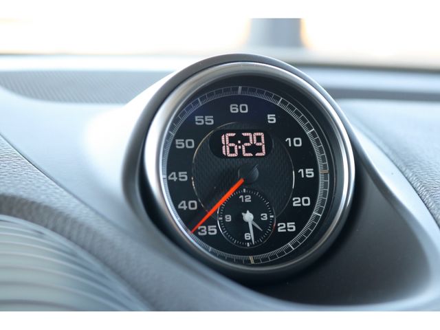 PORSCHE 718CAYMAN 2018 Image 31