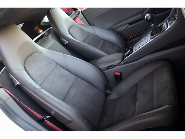 PORSCHE 718CAYMAN 2018 Image 31