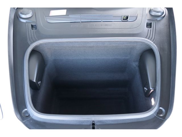 PORSCHE 718CAYMAN 2018 Image 31