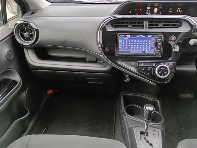 TOYOTA AQUA 2021 Image 31