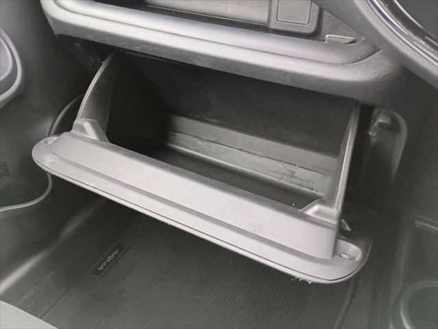 TOYOTA AQUA 2021 Image 31