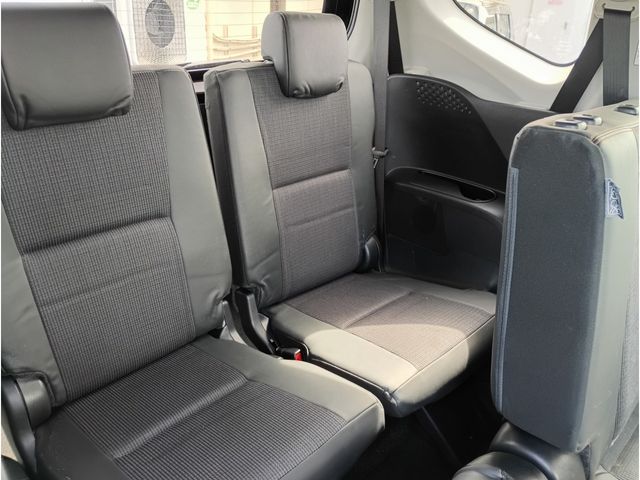 TOYOTA SIENTA 2017 Image 31