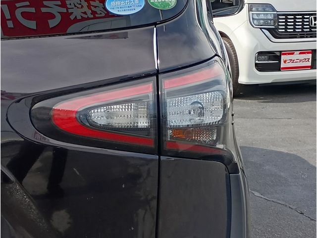 TOYOTA SIENTA 2017 Image 31