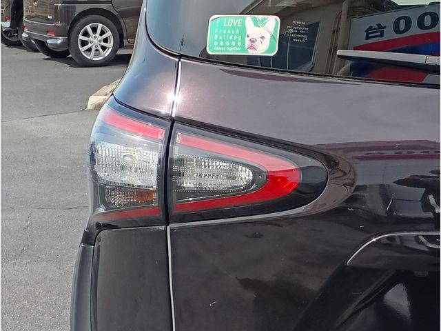 TOYOTA SIENTA 2017 Image 31