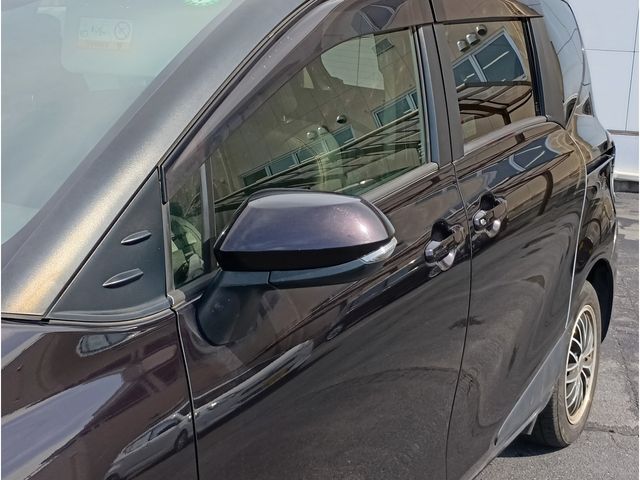 TOYOTA SIENTA 2017 Image 31