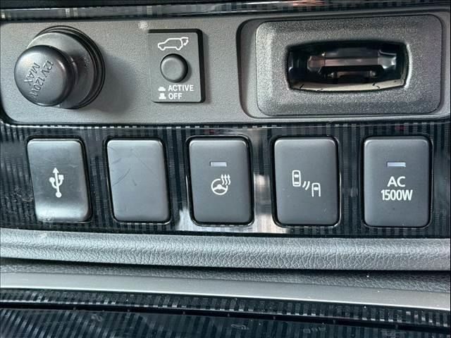 MITSUBISHI OUTLANDER PHEV 2018 Image 31