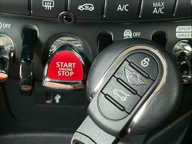 BMW MINI COOPER S 5DOOR 2020 Image 31