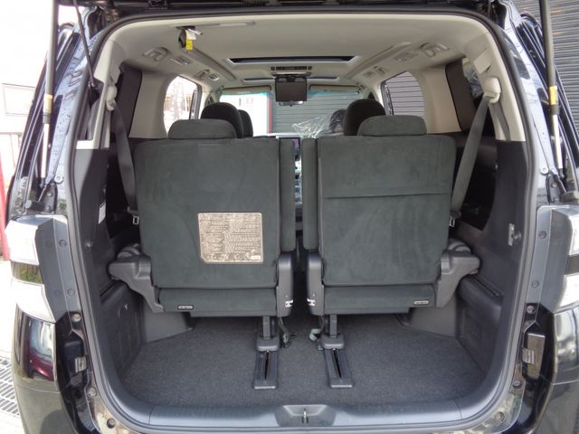 TOYOTA VELLFIRE 2011 Image 31