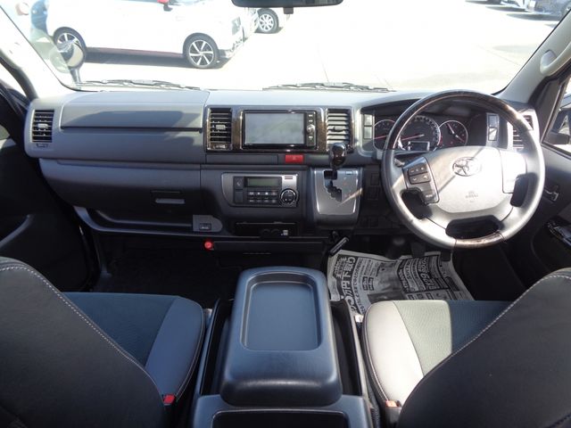 TOYOTA HIACE VAN 2WD 2018 Image 31