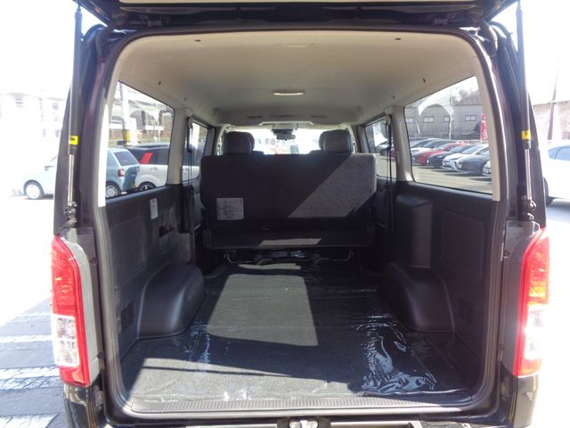 TOYOTA HIACE VAN 2WD 2018 Image 31