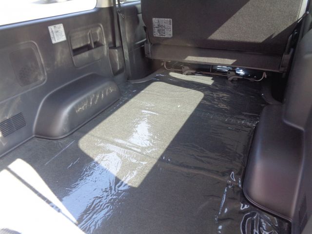 TOYOTA HIACE VAN 2WD 2018 Image 31