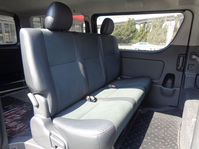 TOYOTA HIACE VAN 2WD 2018 Image 31