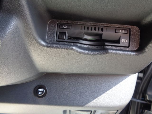 TOYOTA HIACE VAN 2WD 2018 Image 31