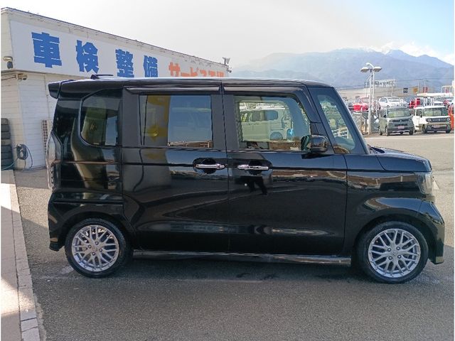 HONDA N BOX CUSTOM 2021 Image 31