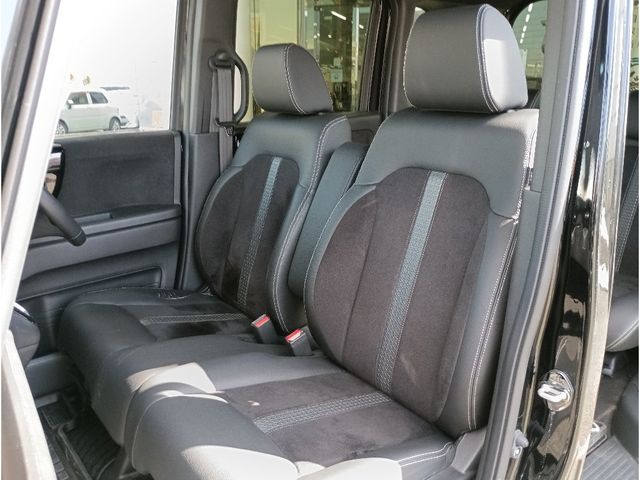 HONDA N BOX CUSTOM 2021 Image 31