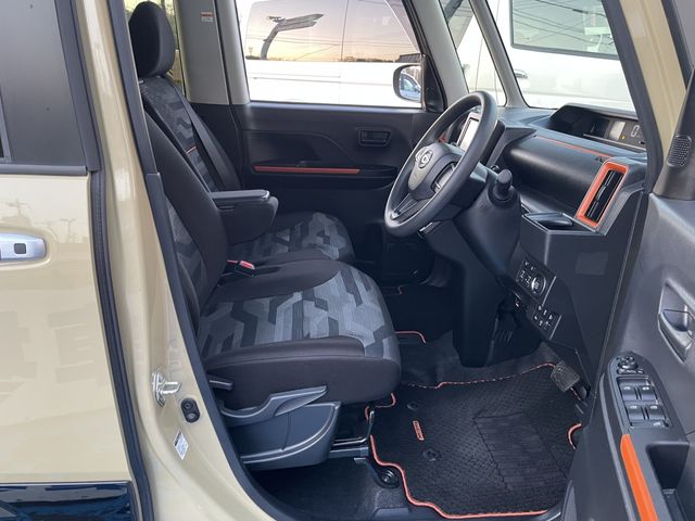 DAIHATSU TANTO FAN CROSS 2023 Image 31