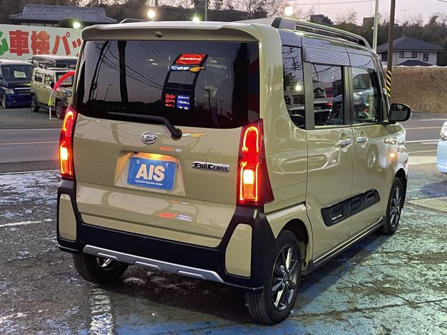 DAIHATSU TANTO FAN CROSS 2023 Image 31