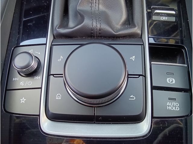 MAZDA 3 FASTBACK 2024 Image 31