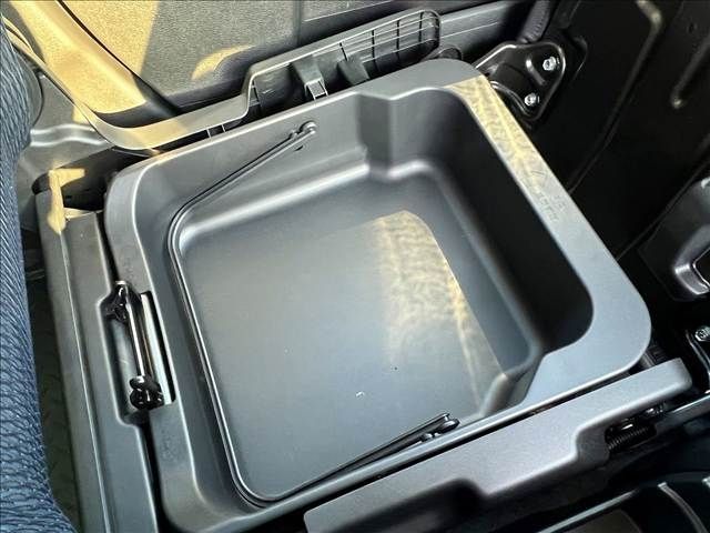 SUZUKI HUSTLER 4WD 2021 Image 31