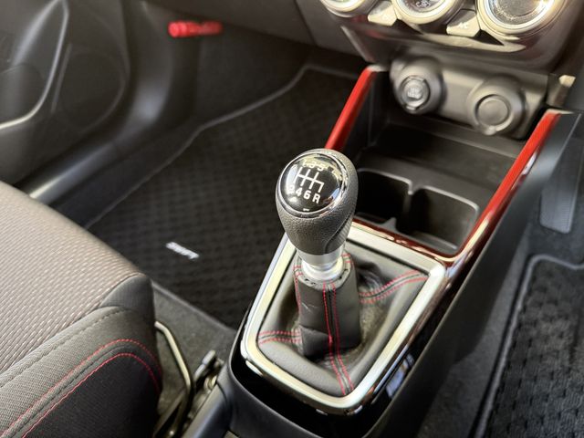 SUZUKI SWIFT 2024 Image 31