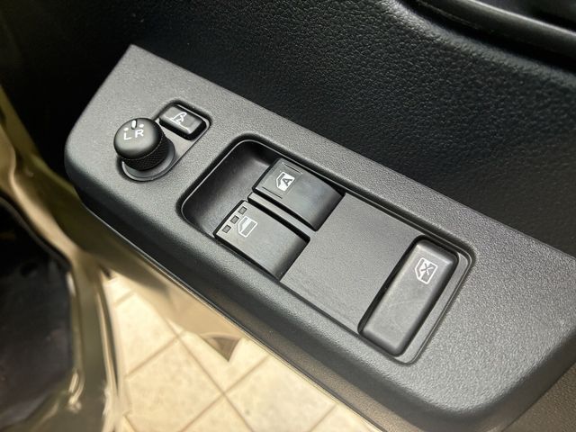 DAIHATSU HIJET TRUCK 4WD 2023 Image 31