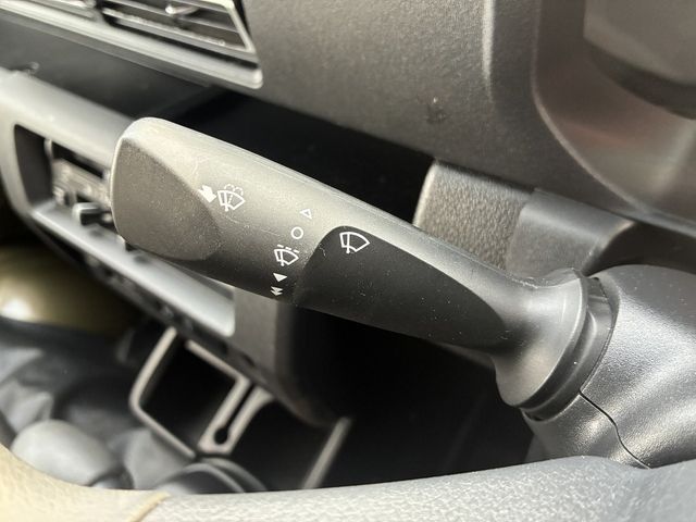 DAIHATSU HIJET TRUCK 4WD 2023 Image 31