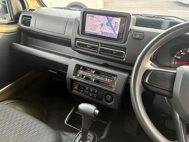 DAIHATSU HIJET TRUCK 4WD 2023 Image 31